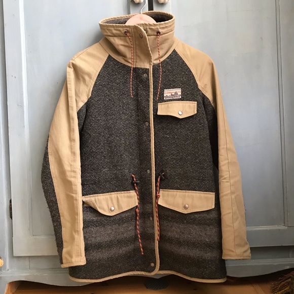 Patagonia Womens Recycled Wool Jacket 